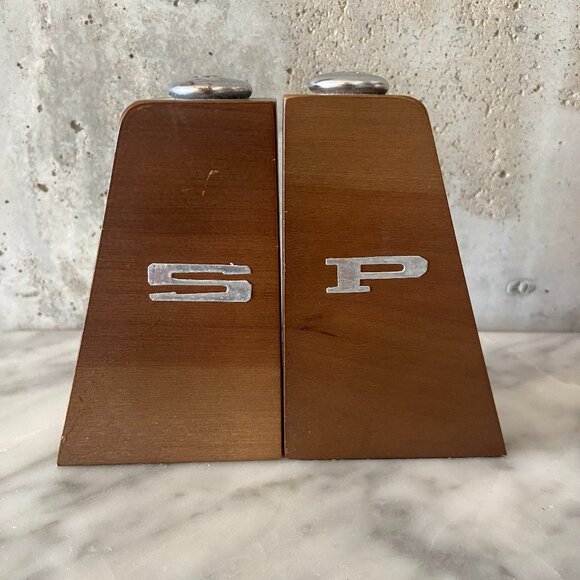 MCM Vintage Made in Japan Salt n' Pepper Wood - Picture 1 of 5